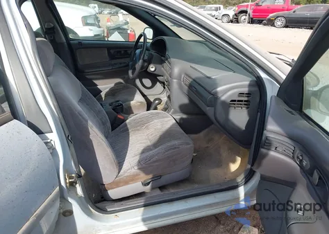 1997 Dodge Intrepid z USA, uszkodzony, nr VIN 2B3HD46F8VH553204